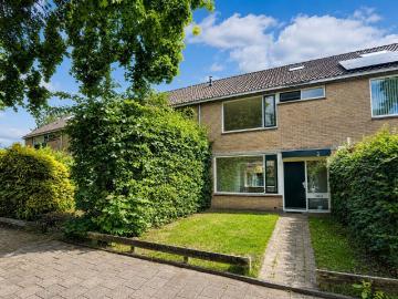 Eengezinswoning, tussenwoning te huur in Huizen