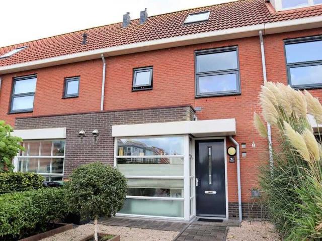 Eengezinswoning, tussenwoning te huur in Tuitjenhorn