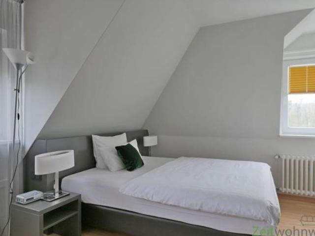 EF0423_M Kassel Stadt: Bad Wilhelmshöhe, möbliertes Apartment mit großer Fensterfront, WLAN inklusive