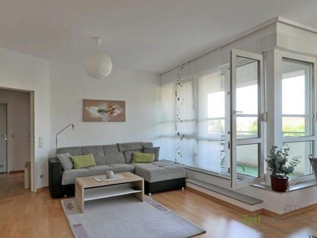 EF0503_M Dresden: Radebeul, Bezug in neu möblierte Dach Wohnung mit Dachterrasse, Aufzug im Haus, ruhige Wohnlage