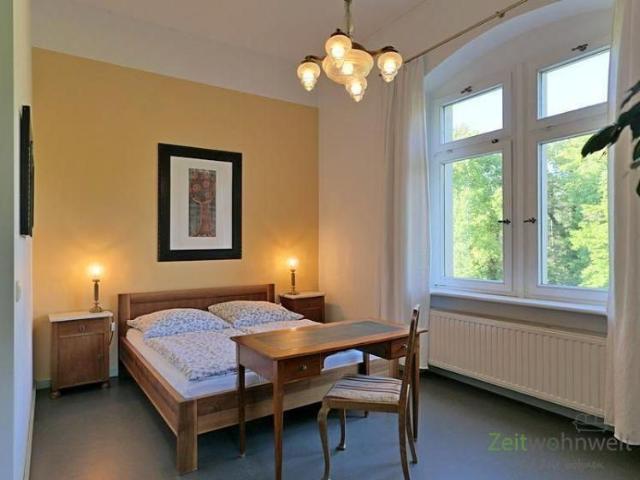 EF0603_M Dresden: Kleinzschachwitz, möbliertes Apartment mit großem Balkon in der Therese Malten Villa an der Elbe