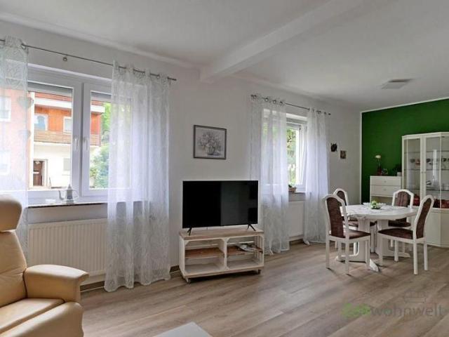 EF0820_M Kassel Stadt: Oberzwehren, neu möblierte 2 Zimmer Wohnung mit Terrasse, WLAN, PKW Stellplatz