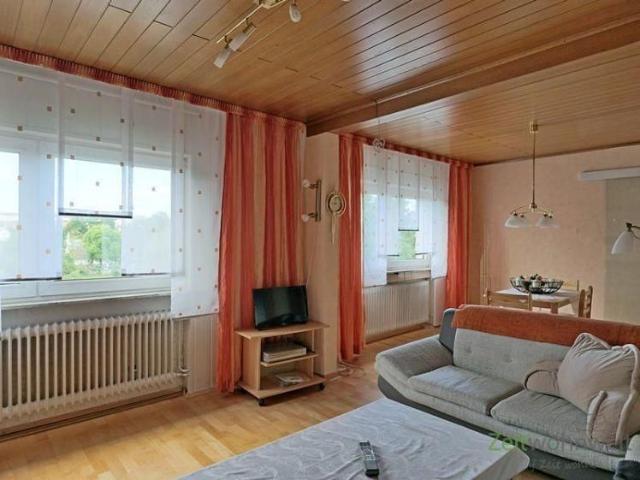 EF0852_M Kassel Landkreis: Lohfelden, möblierte 2 Zi Wohnung mit Dachbalkon, WLAN und Grundreinigung inklusive