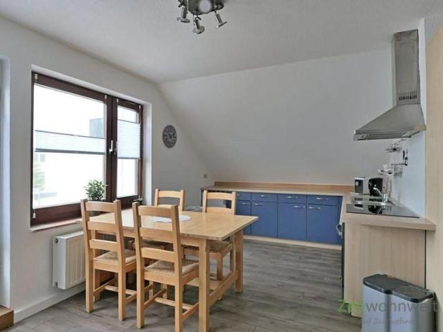 EF0883_M Erfurt: Möbisburg Rhoda, Neu möblierte 3 Zimmer Wohnung mit Dachbalkon, WLAN, Waschmaschine