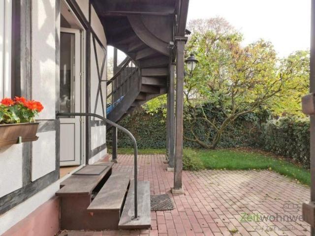 EF0961_M Jena: Süd, möblierte zentrumsnahe Wohnung mit eigenem kleinen Garten, Stellplatz, WLAN, Reinigungservice