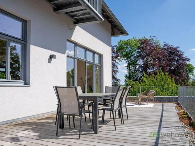 EF0974_M Dresden: Langebrück, möbliertes XXL Luxusapartment mit Sonnenterrasse, Aufzug, 2x Bad / WC, PKW Stellplatz
