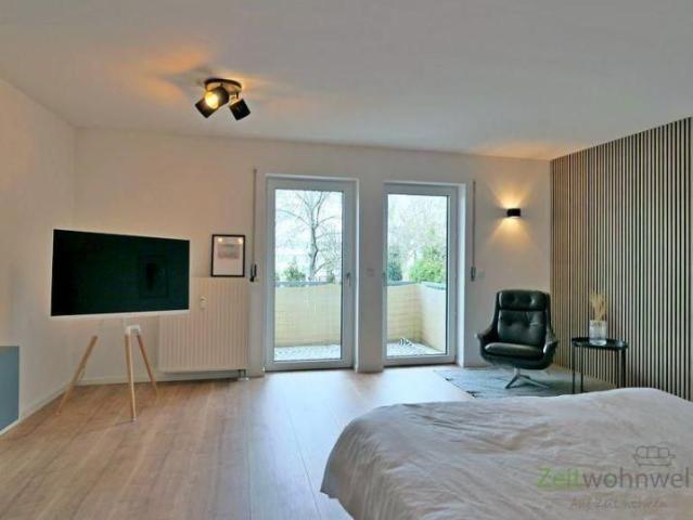 EF0988_M Dresden: Friedrichstadt, nagelneu möbliertes, ruhiges Apartment mit Balkon und PKW Stellplatz, WLAN inkl
