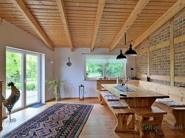 EF0309_M Weimar: Gelmeroda, neu gebautes Wohnhaus im alpenländischen Stil mit Grundstück, Kamin, WLAN, vollmöbliert