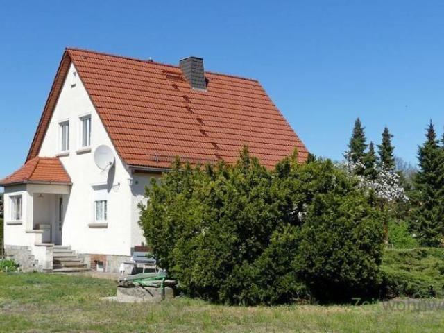 EF0385_M Dresden: Weixdorf, urgemütliche kleine Zweizimmerwohnung mit neuen Möbeln, separater Hauseingang, WLAN