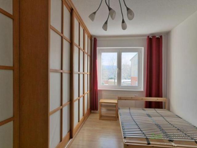 EF1099_M Dresden: Leuben, preiswerte Wohnung, Erstbezug nach Renovierung und neuer Möblierung, Waschmaschine