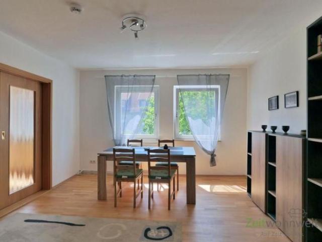 EF1145_M Erfurt: Ilversgehofen, großzügige möblierte Wohnung mit Balkon in ruhiger Wohnsiedlung