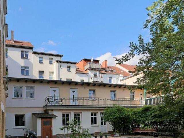 EF1153_M Jena: Zentrum, kleine kunstvoll möblierte Wohnung mit Freisitz im ruhigen Innenhof, Reinigung inkl