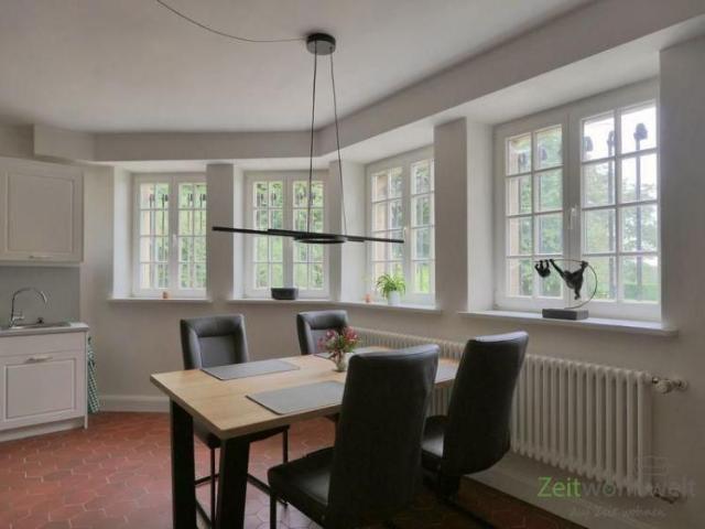 EF1184_M Kassel Landkreis: Borken, möblierte Wohnung in einem historischen Rittergut, nahe der A49