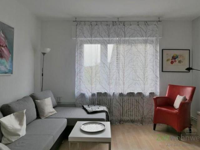 EF1198_M Kassel Stadt: Oberzwehren, möblierte Wohnung mit Balkon und kleinem Esszimmer