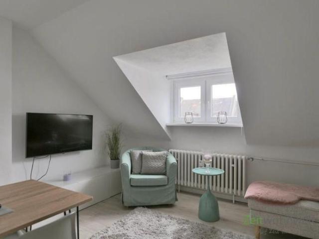 EF1240_M Kassel Stadt: Kirchditmold, neu möblierte 3 Zimmer Wohnung mit Dusche, Waschmaschine und PKW Stellplatz