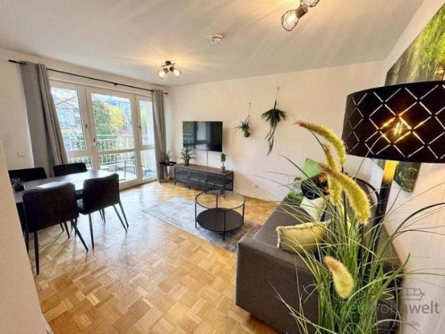 EF1361_M Dresden: Plauen, neu möbliertes Apartment mit Parkettböden und Balkon, PKW Stellplatz mgl