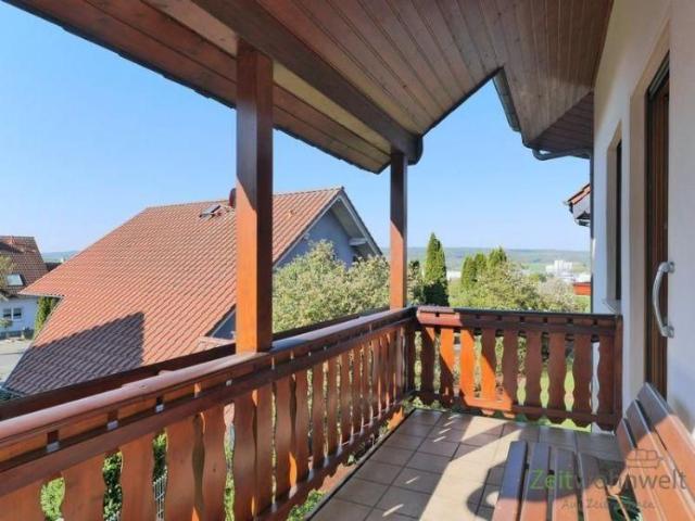 EF1380_M Fulda: Hünfeld, möbliertes Nebengebäude mit sep. Eingang, Marmorböden, Fußbodenheizung, Balkon, Service