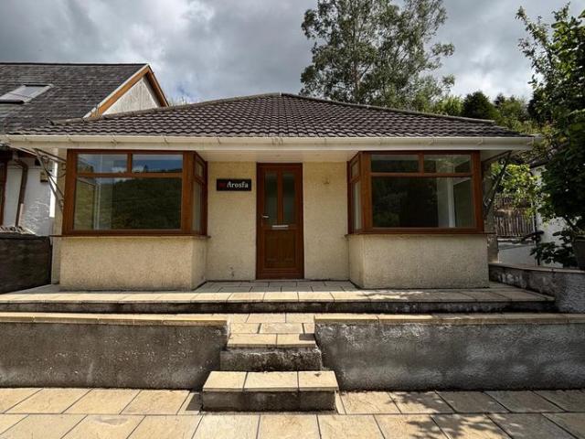 Efail Fach, Pontrhydyfen SA12, 3 bed detached bungalow to rent, £900 pcm | PrimeLocation