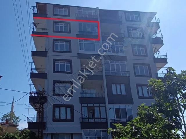 Efe Gayrimenkulden Akçaabatta Kiralık 2+1 Daire