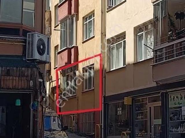 Efe Gayrimenkulden Akçaabat Merkezde Kiralık 3+1 Daire