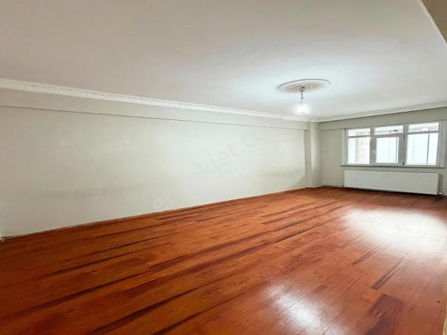 Efe İnşaattan Ulaşıma Yakın 2+1 Ara Kat Kiralık Daire