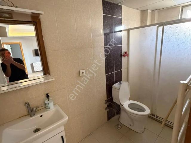 Efeler Orta Mahallesi'nde Kiralık Eşyalı 1+1 Daire