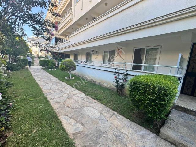 efeler Mah.de Yüksek Giriş Site İçerisinde 2+1