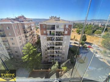 Efeler'de 3+1 140m2 Site İçi Otoparklı Asansörlü Mükemmel Daire