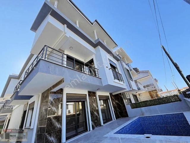 Efelerde Satılık 3+1 Özel Havuzlu Müstakil Villa