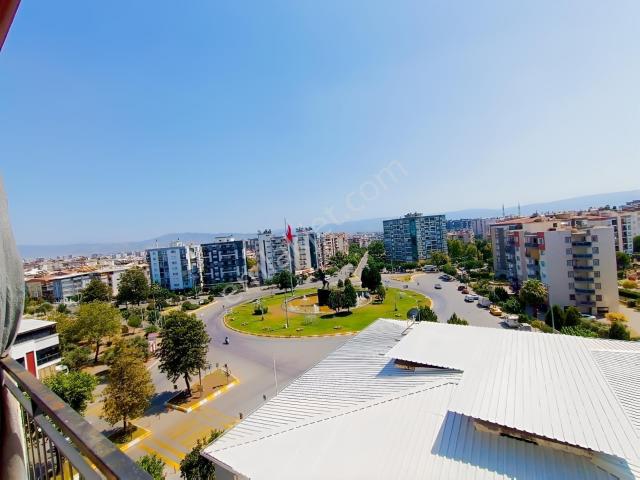 Efeler'in Gözde Noktası, Malazgirt Meydanı'nda Satılık 3+1 Daire