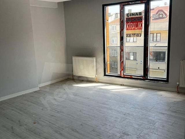 EFENDİOĞLUNDAN 3+1 110 M2 SAAT KULESİNE YAKIN DAİRE 3. KAT