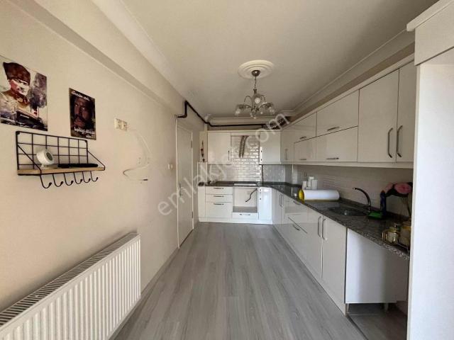 Efendi Mahallesinde Merkezi Konumda 2+1 100 M2 Satılıkdaire
