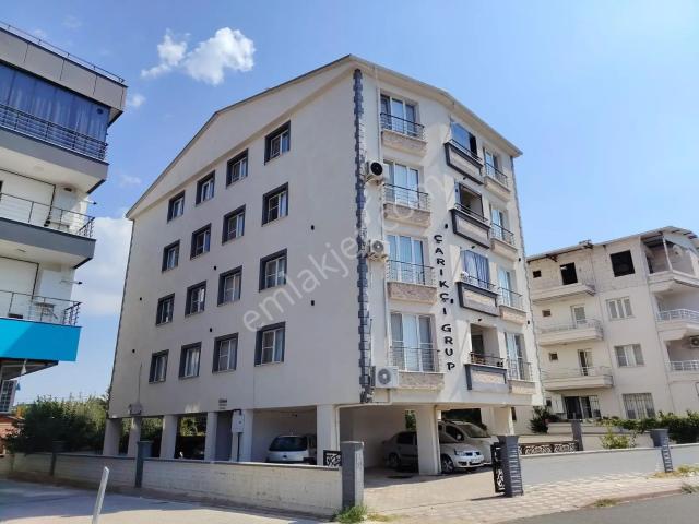 Efendi Mahallesinde Otoparklı Ve Asansörlü Geniş 2+1 Daire