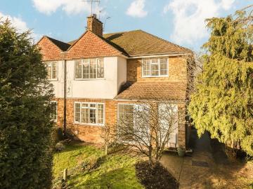 Effingham Road, Surbiton KT6, 2 bed maisonette to rent, £2,195 pcm | PrimeLocation