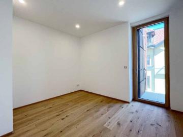 Flat for sale in 2380