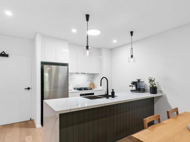 Effortless Modern Living in a Sought After Corrimal Setting