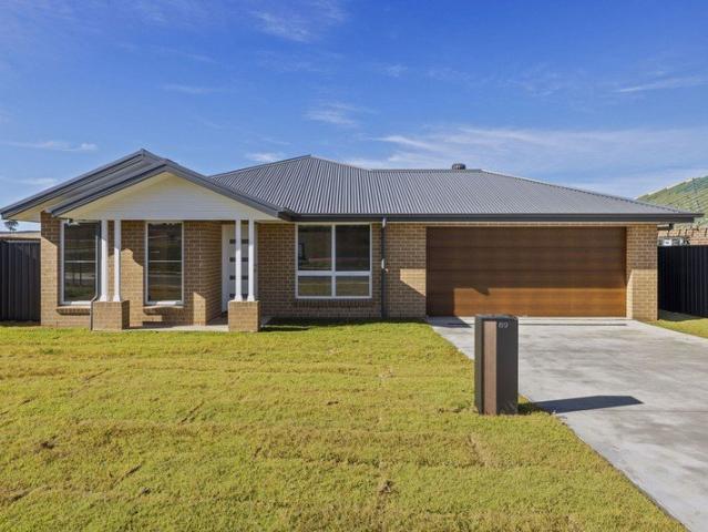 Effortless Modern Living in a Sought After Location
