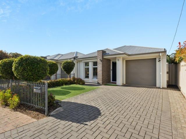 Effortless Modern Living in an Unbeatable Location