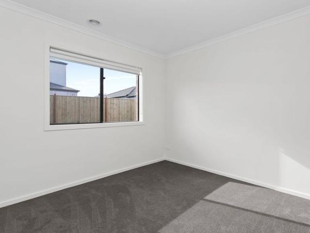Effortless Modern Living in the Heart of Strathtulloh! APPLICATIONS NOW OPEN