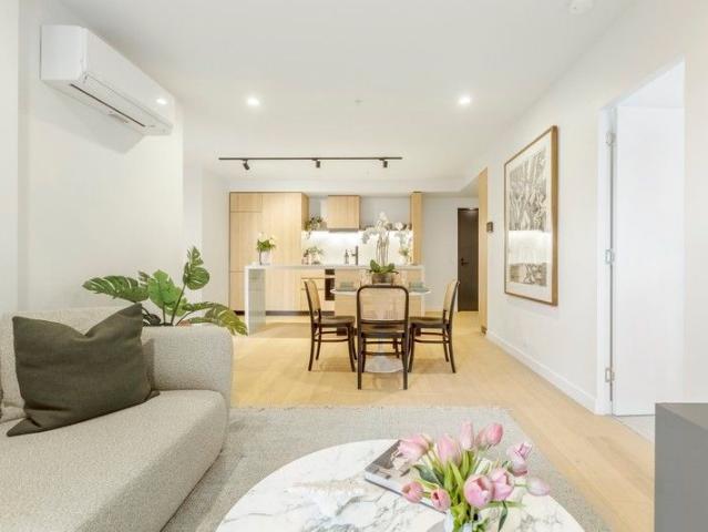 Effortless modern living in the heart of Windsor