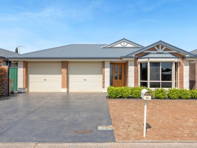 Effortless Modern Living on Bentley Road!