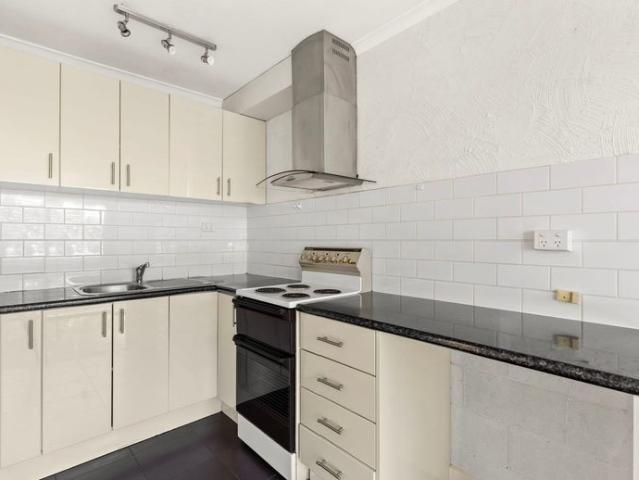 Effortless Bayside Living in a Sought After Williamstown Location