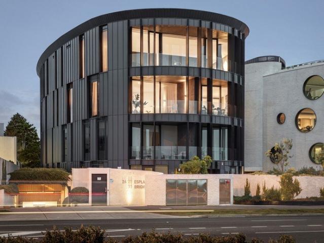 Effortless beachside living in elite Brighton locale