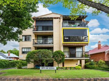 Effortless Central Living with Lifestyle Convenience