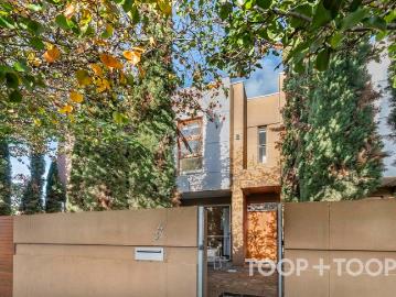 Effortless City Fringe Living
