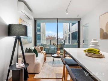 Effortless City Fringe Living in Prime West Melbourne