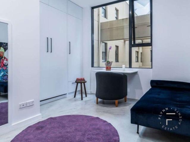 Effortless City Living in the Heart of Melbourne