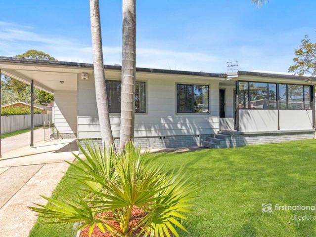 Effortless Coastal Living Just Moments from the Beach