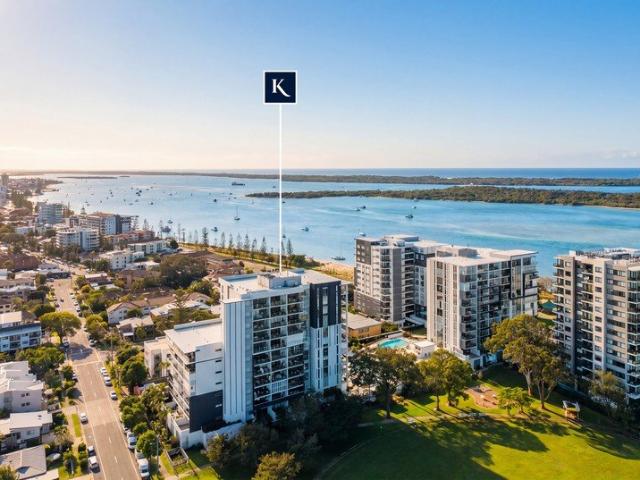 Effortless Coastal Living with Broadwater Views