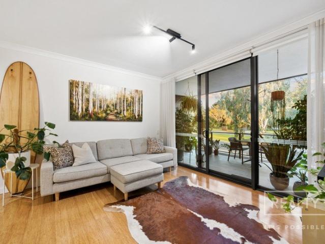 Effortless Elegance Meets Urban Convenience